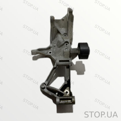 03H260087E кронштейн генератора Кронштейн генератора Volkswagen Touareg 10