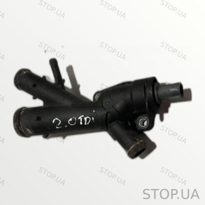 03L121131AA фланец системы охлаждения Фланец системы охлаждения (тройник) V