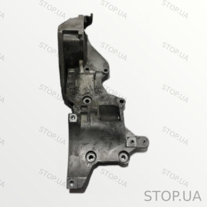 03L903143D кронштейн генератора Кронштейн генератора Skoda Superb 2 08-15 S