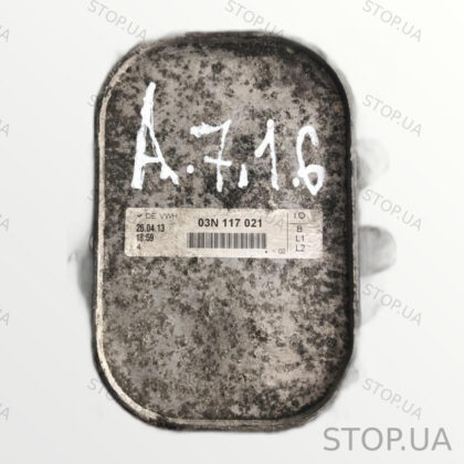 03N117021 радиатор масляный 03N117021 Радиатор масляный Skoda Octavia A7 13