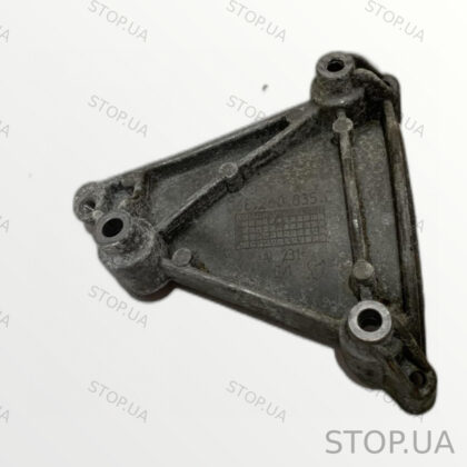 06E260835C кронштейн компрессора Кронштейн компрессора Audi Q7 3.0 TFSI 05