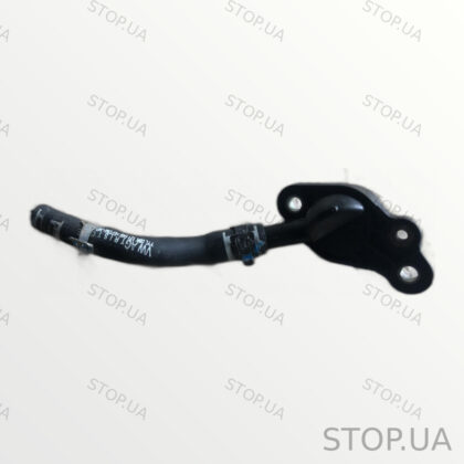 06K121049 патрубок системы охлаждения Патрубок системы охлаждения Volkswage