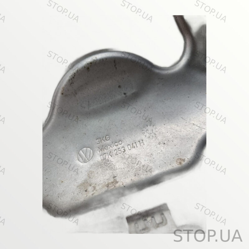 07K253041H защита коллектора Защита коллектора Volkswagen B7 USA SKU 07K253 — изображение 2