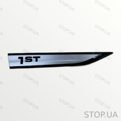 10A853688E молдинг эмблемы крыла правого Молдинг эмблемы крыла правый Volks