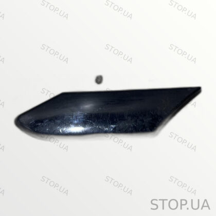 11A853266 декоративная накладка передней правой стойки Декоративная накладк