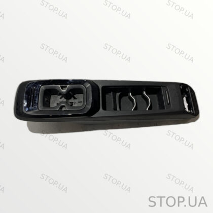 11A863241 центральная консоль Центральная консоль (комплектация на фото) Vo