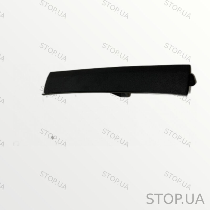 11A868224 накладка передней правой стойки Накладка передней правой стойки V