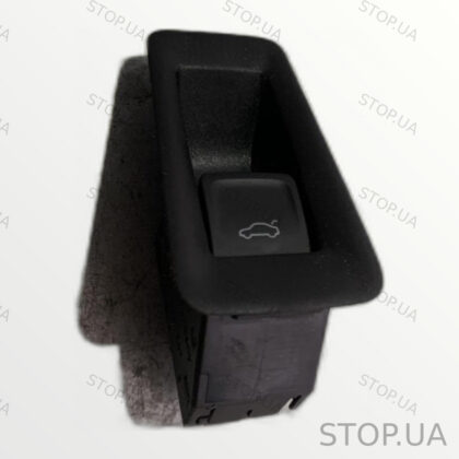 11A868247 кнопка открытия крышки багажника 11A868247 Кнопка открытия крышки