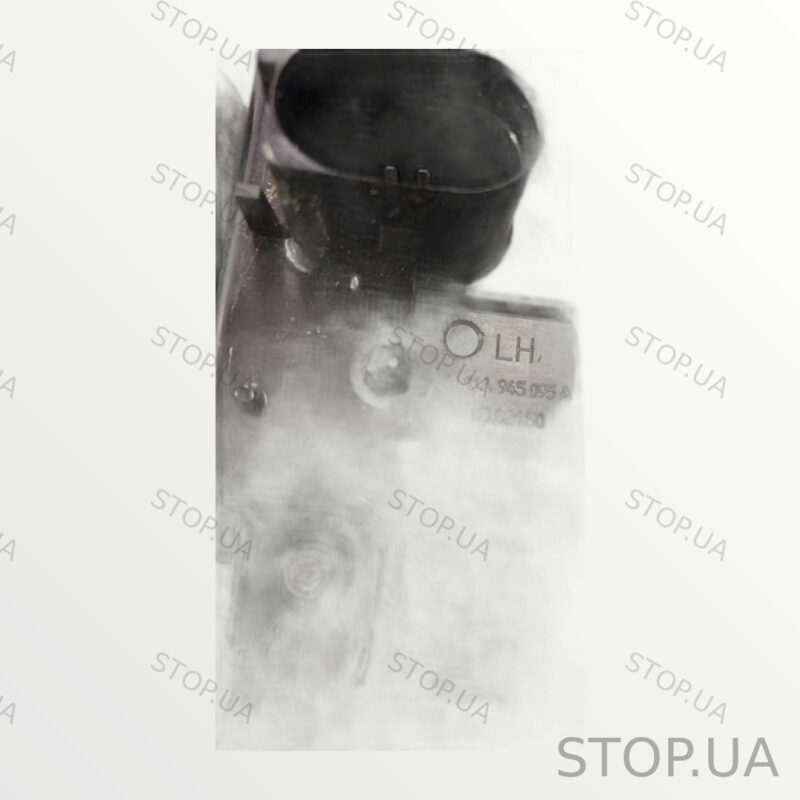 11A945095A внешний левый фонарь 11A945095A Фонарь наружный левый (дефект) V — изображение 2