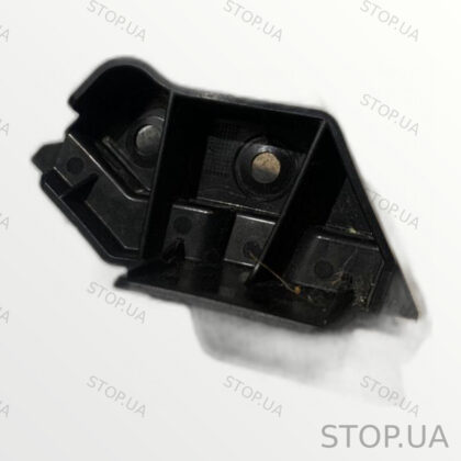 11K807184A крепление переднего бампера 11K807184A Крепление переднего бампе