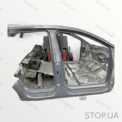 11K809840 стойка кузова центральная правая Стойка кузова центральная правая