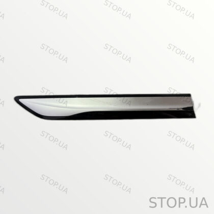 11K853688J молдинг-эмблема передней правой двери SKU 11K853688J Молдинг-эмб