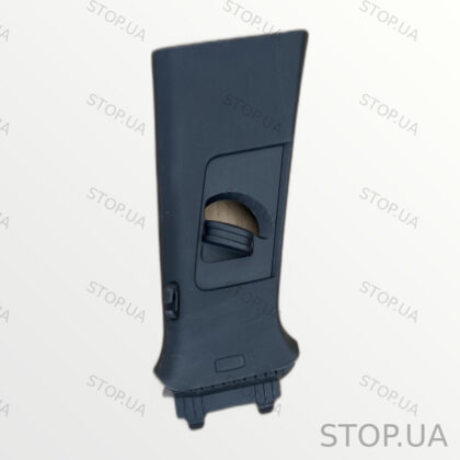 11K867244 накладка центральной стойки верхняя правая Накладка верхней право