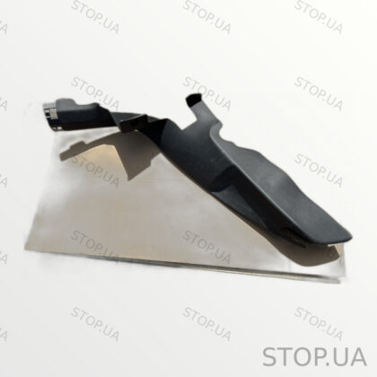 11K867765 обшивка багажника арки колеса левая Обшивка арки колеса багажника