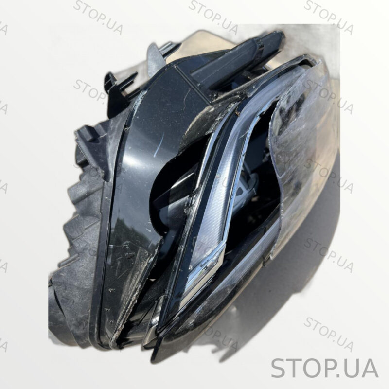 11K941035E левая фара 11K941035E Фара левая сторона (на запчасти) Volkswage — изображение 6
