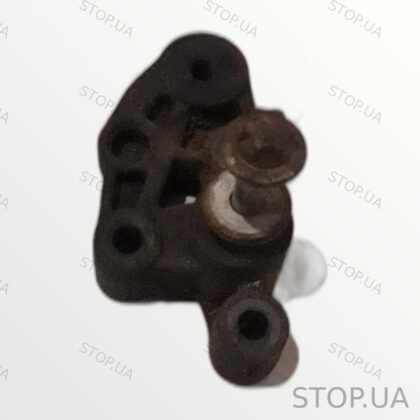 13160000 кронштейн крепления двигателя Кронштейн крепления двигателя Opel C