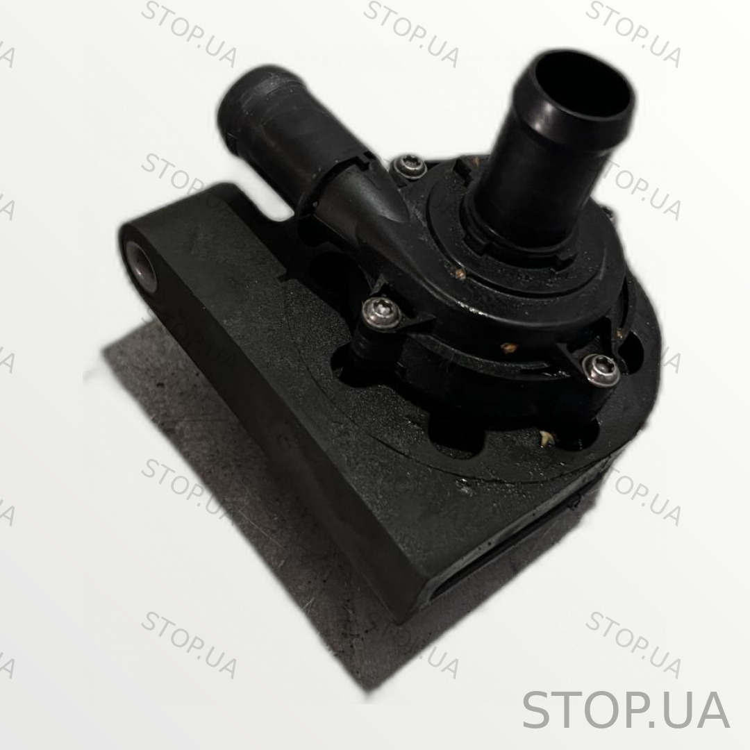 13592753 насос системы охлаждения Chevrolet Bolt EUV (2022–2023)