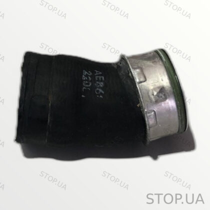 1K0145828AC патрубок интеркулера верхний 1K0145828AC Патрубок интеркулера в