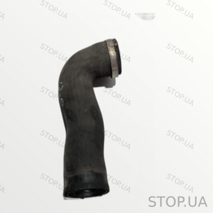 1K0145832AA патрубок интеркулера Патрубок интеркулера Skoda Octavia A5 09-1