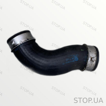 1K0145838D патрубок интеркулера 1K0145838D Патрубок интеркулера Volkswagen
