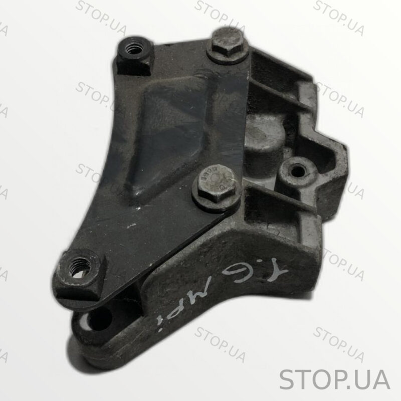 1K0199111 кронштейн коробки передач Кронштейн коробки передач Skoda Octavia — изображение 2