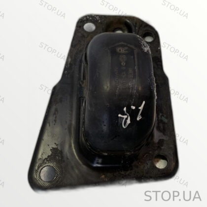 1K0505130 кронштейн продольного рычага задний правый Volkswagen Кронштейн з