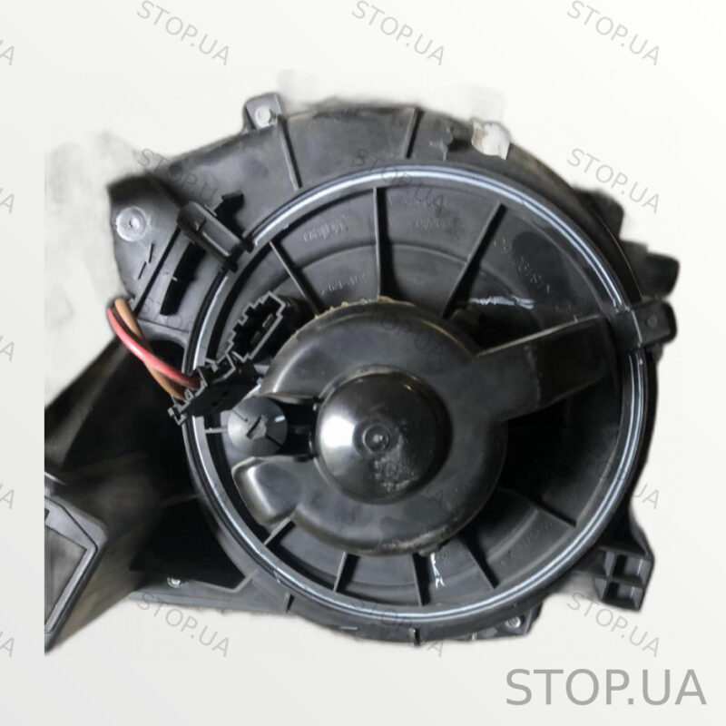 1K11819015C моторчик печки 1K11819015C Моторчик печки Volkswagen Jetta 6 Eu — изображение 2