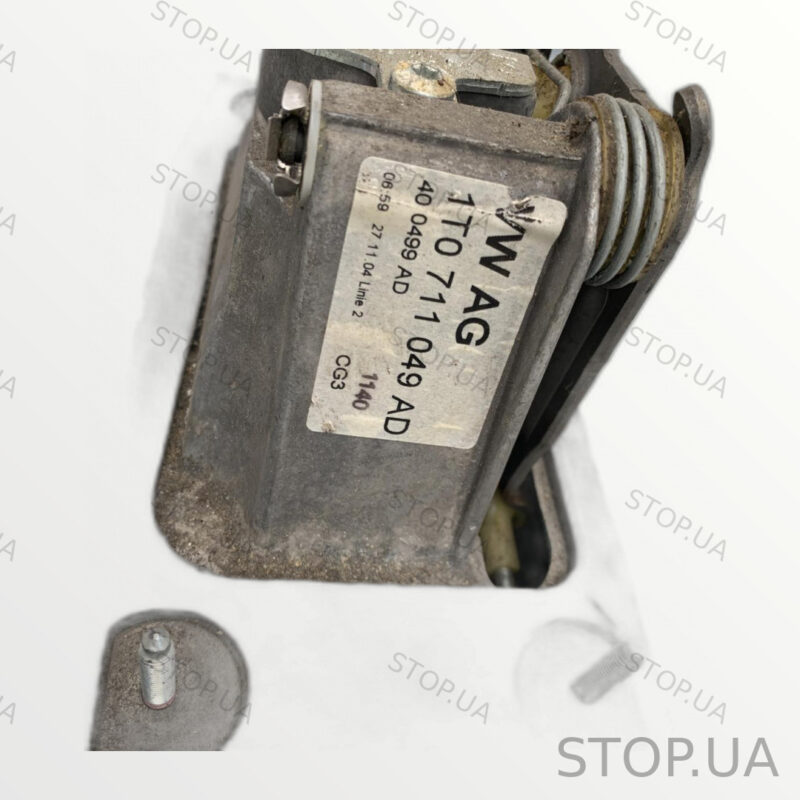 1T0711049AD кулиса МКПП Кулиса МКПП Volkswagen Caddy 04-10 SKU 1T0711049AD — изображение 2