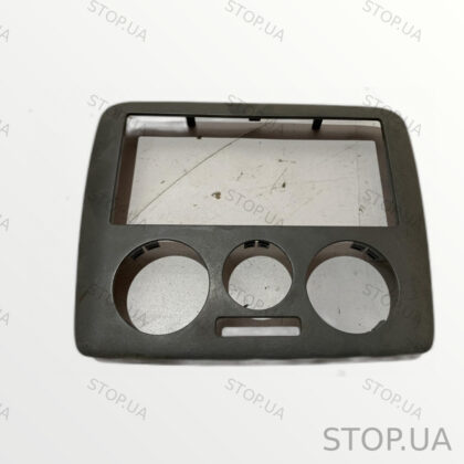 1U0858071 рамка центральной консоли Рамка центральной консоли Skoda Octavia