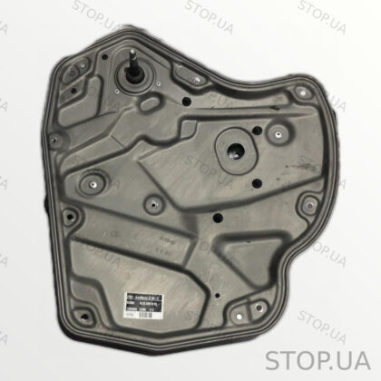 1Z0839655 стеклоподъемник задний левый механический 1Z0839655 Стеклоподъемн