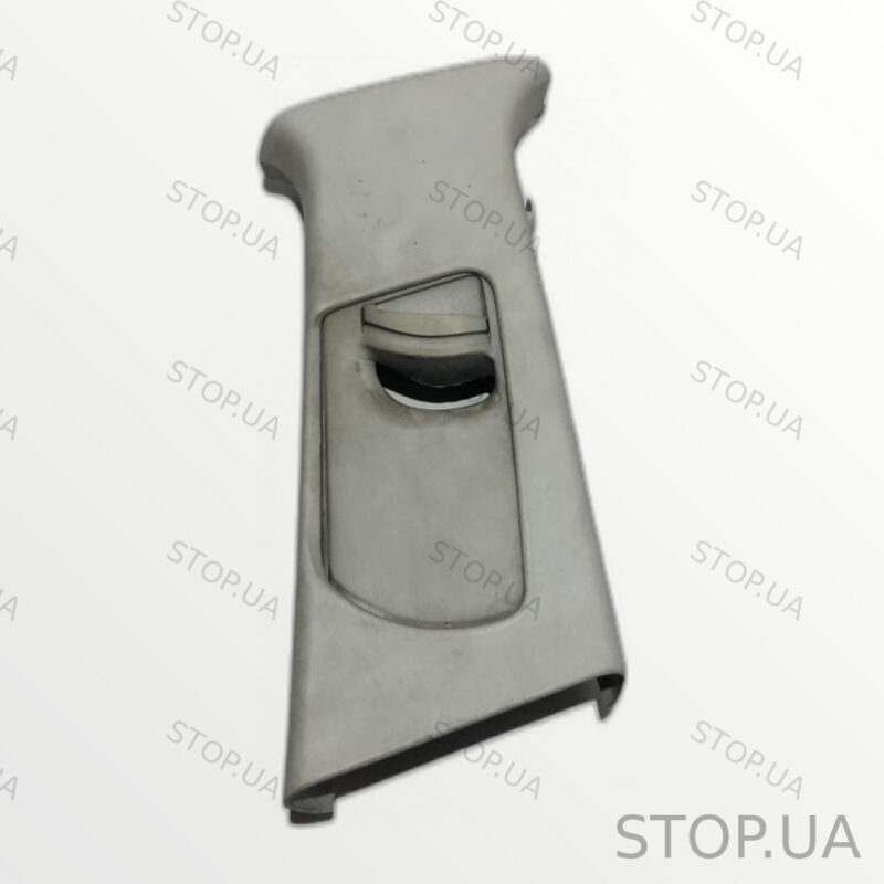 1Z0867294 обшивка центральной стойки Обшивка правой центральной стойки Skod