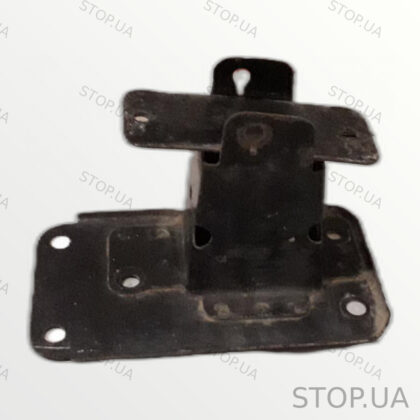 24403903 кронштейн заднего бампера правый Кронштейн заднего бампера правый