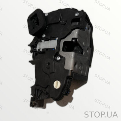 2GJ839016C замок двери Замок двери задней правой Volkswagen Tiguan 21-24 2G