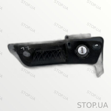 2K0827565H ручка задней левой двери наружная Ручка задних левых двери наруж