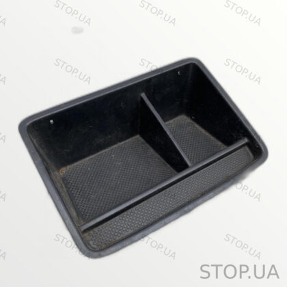 2K0858122 бардачок панели 2K0858122 Бардачок панели Volkswagen Caddy 04-10