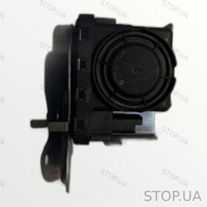 31652493 кронштейн сирены Кронштейн сирены Polestar 2 2021-2024 Кронштейн с