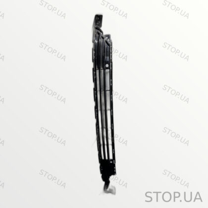 31663679 решётка переднего бампера Решетка переднего бампера центральная (с