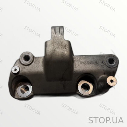 31686307 кронштейн переднего подрамника верхний левый Кронштейн переднего п