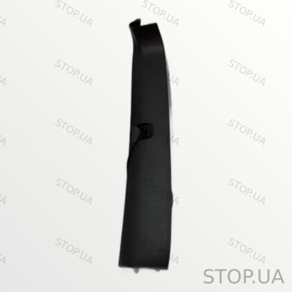 31693092 обшивка двери багажника правая Обшивка двери багажника правая Pole