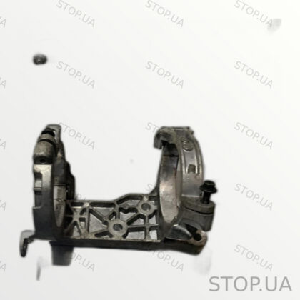 32208553 кронштейн насоса системы охлаждения Кронштейн насоса системы охлаж