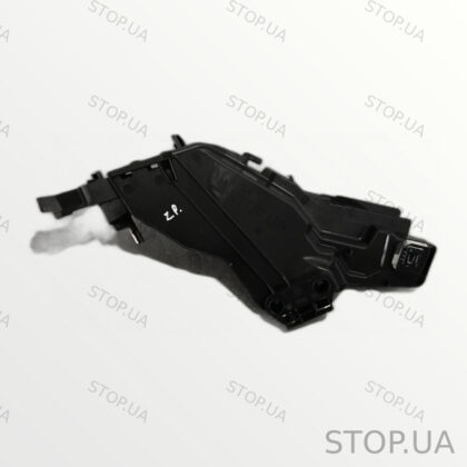 32310938 кронштейн механизма стеклоподъемника задний правый Кронштейн механ