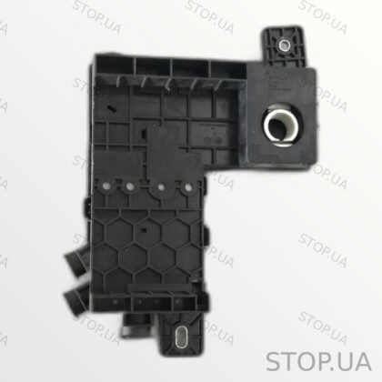 32359043 клемма плюсовая Клемма плюсовая (состояние на фото) Polestar 2 21