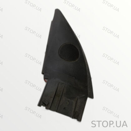 3B0837993 накладка зеркала Volkswagen 3B0837993 Накладка зеркала левая Pass