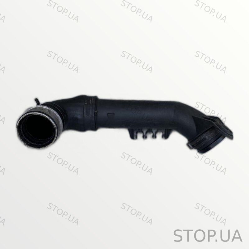 3C0145770B шланг интеркулера правый 3C0145770B Шланг (патрубок) интеркулера — изображение 2