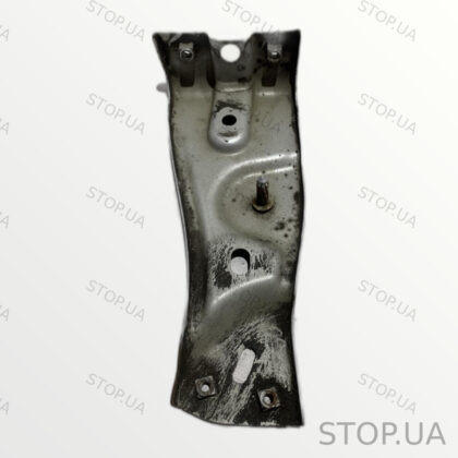 3C0821141 кронштейн переднего крыла левый Кронштейн переднего крыла левый V