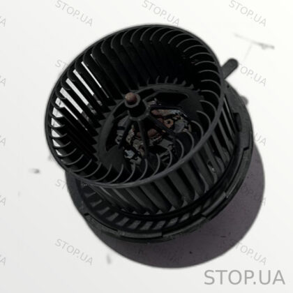 3C1820015AB моторчик вентилятора печки Моторчик вентилятора печки 2.0 TSI V