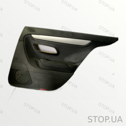 3C8867212 карта двери задняя правая 3C8867212 Карта двери задняя правая Vol