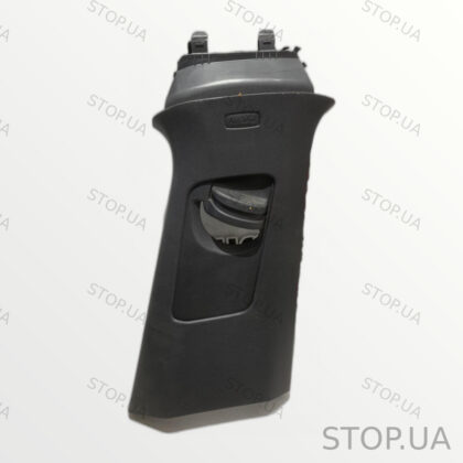 3CM867244 обшивка средней стойки салона Обшивка средней стойки салона Volks