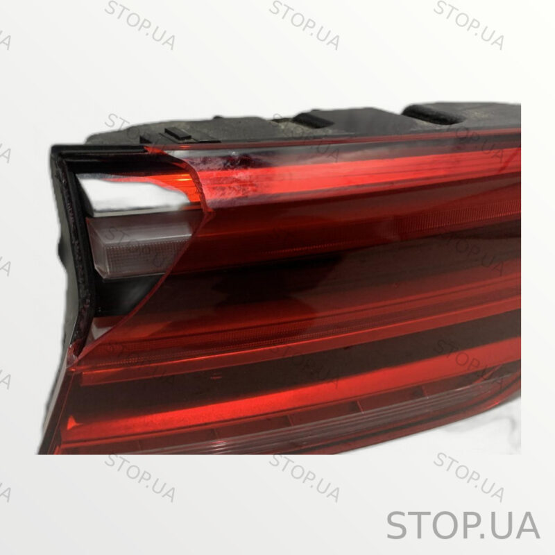 3CM945307 стоп-сигнал 3CM945307 Стоп-сигнал в крышку багажника Volkswagen A — изображение 2