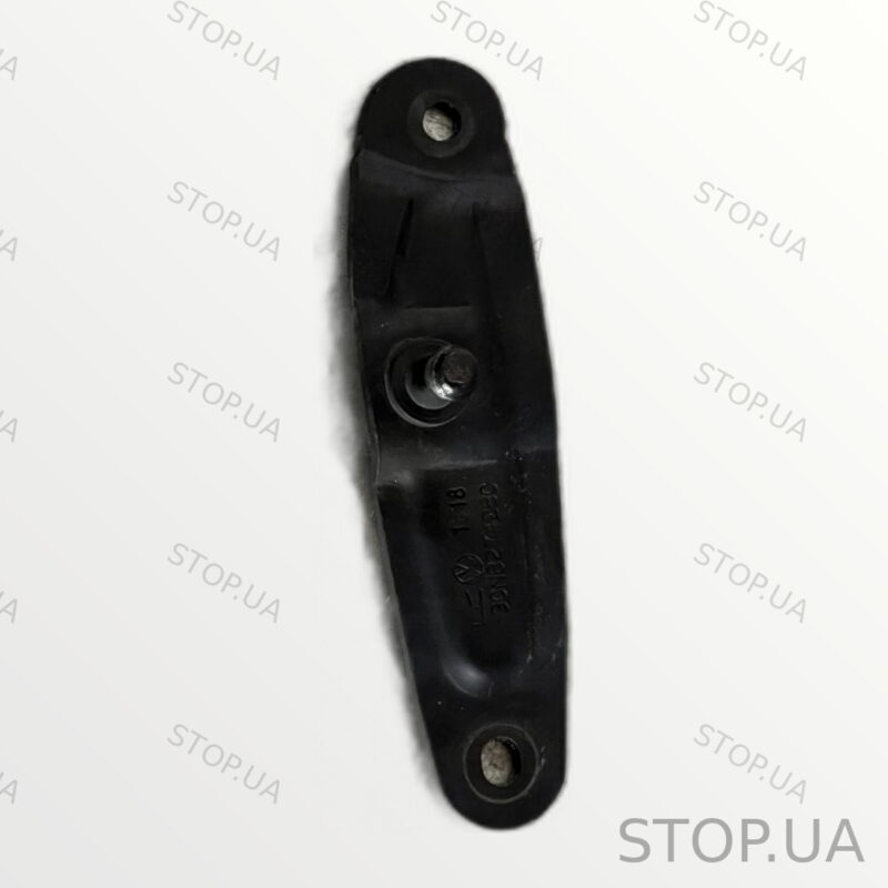 3CN827428C кронштейн амортизатора крышки багажника Volkswagen Кронштейн амо